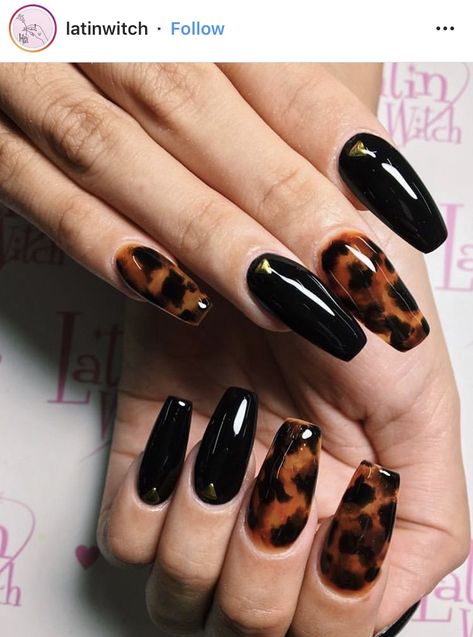 Express Nails, Leopard Party, Fingernail Designs, Gold Glitter Nails, Goth Nails, Summery Nails, Leopard Nails, Nail Colours, Pretty Nail Art Designs