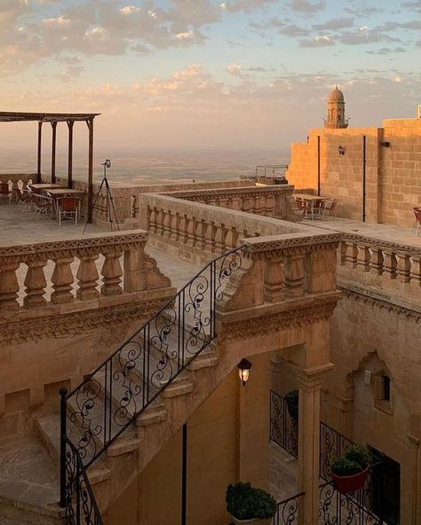 The Europa Digest 🏝️ on Instagram: "📍 The architectural wonder of Mardin, Turkey 🇹🇷 SAVE THIS POST if you want to stay at this hotel 🏨 @ksenyasitdikova Zinciriye Hotel is located in an ancient building just 25 metres from Mardin's historic handicraft bazaar. It offers a rooftop dining terrace with mountain views and rooms with arched stone ceilings. Located inside Mardin Castle, whose foundations date back to 4000BC, Zinciriye Hotel's guests are within 10 minutes' walk from the historic Seh Castle Rooftop, Rooftop Dining, Ancient Buildings, Travel Outfit Summer, Hotel Guest, Turkey Travel, Rooftop Terrace, Historical Place, Mountain Views