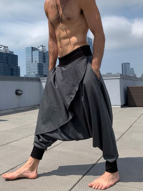 Harem Pants Style, Samurai Character, Steampunk Pants, Ninja Pants, Harem Pants Fashion, Samurai Pants, Harem Pants Men, Dope Swag, Denim Wide Leg