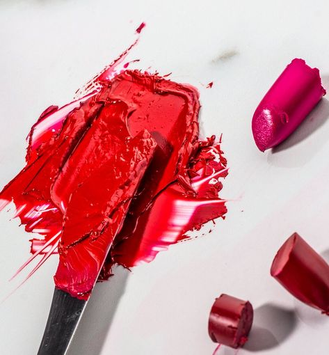 Think that lipstick can only be used on the lips? Think again! If you're using a natural lipstick formula, you can easily repurpose it for other beauty (or DIY) uses! Old Lipstick, Diy Lip Balm, Natural Lipstick, Diy Lips, Think Again, Repurpose, Makeup Tips, Lip Balm, Art Wallpaper