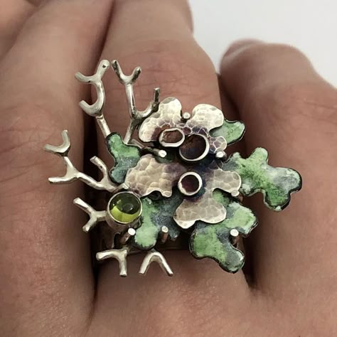 Eileen O’Shea | Finished my ring for the #battleoftherings2021 @danacadesignstudio • #artjewelry #lichenring #lichenology #lichenart #contemporaryenamel… | Instagram Metal Work Jewelry, Enameled Jewelry, Bold Jewelry, Funky Jewelry, Nature Inspired Jewelry, Enamel Ring, Metal Clay, Special Effects, Enamel Jewelry