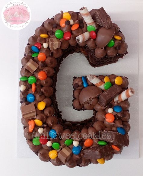 Cake Lettering, Mini Tortillas, Number Cake, Sweet Cookies, Number Cakes, Letter G, Galaxy Wallpaper, Gingerbread House, Brownies