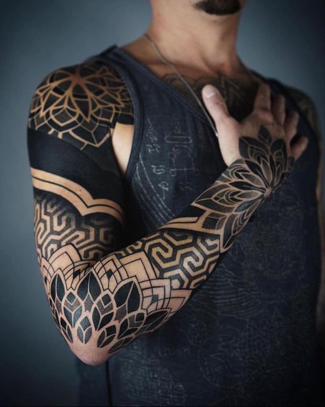 GEOMETRIC TATTOO HUNTER | ➕ ➕ Tattoo Artist: @effedots ➕ ➕ ➕ #blackdotwork #dotworktattoo #geometrical #geometrictattoo #geometricart #mandala #sacredgeometry… | Instagram Geometric Tattoo Sleeve Designs, Geometric Tattoo Pattern, Hunter Tattoo, Geometric Mandala Tattoo, Geometric Sleeve Tattoo, Full Arm Tattoos, Sacred Geometry Tattoo, Geometry Tattoo, Geometric Sleeve