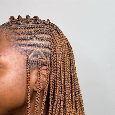 Toi 🩷 on Instagram: "🤎🧡 small flip over fulani 🧡🤎 . . . . . . small fulani + flip over + goddess human hair 🧡🤎 . . . . . september books are open 💚🌱 . . . . . . . . . . #explore#knotlessbraids#protectivestyles#naturalstyles#marleytwist#stitchbraids#hairinspiration#naturalhair#longknotlessbraids#shortknotless#softlocs#wakeforest#durhambraider#braidlife#worldofbraiding#blackgirl#styledbytoi" Small Fulani Braids Hairstyles, Brown Flip Over Fulani Braids, Layered Fulani Braids, Color 30 Fulani Braids, Brown And Blonde Fulani Braids, Flip Over Fulani Braids With Color, Flip Up Fulani Braids, Long Fulani Braids Hairstyles, Funali Braids Flip Over