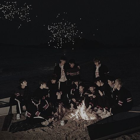 #icon #seventeen Seventeen Black And White Aesthetic, Seventeen Spotify Cover, Seventeen Black Aesthetic, Svt Icons Aesthetic, Seventeen Dark Aesthetic, Seventeen Icons Aesthetic, Seventeen Widget, App Icons Spotify, Seventeen Highlight