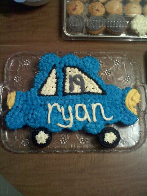 Car cupcake cake done by me :) Pull Apart Car Cupcake Cake, Car Pull Apart Cupcakes, Car Cupcake Cake, Car Cupcakes, Police Birthday Cakes, Ideas For Cupcakes, Kids Birthday Food, Transportation Birthday Party, Birthday Cupcakes Decoration