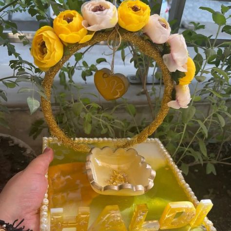 Bringing a touch of tradition to modern art ✨🌼 Our resin Haldi Mehndi palette captures the vibrant essence of celebration and culture. Perfect for adding a splash of color to your special moments! 💛💚 Dm for order 🎁🎁 #haldimehndi #resinart #culturalvibes #haldiceremony #mehndi #smallbusiness #wedding #indianwedding #bride #groom Haldi Palette, Haldi Ceremony, Special Moments, Your Special, Resin Art, Bride Groom, Indian Wedding, Color Splash, Modern Art