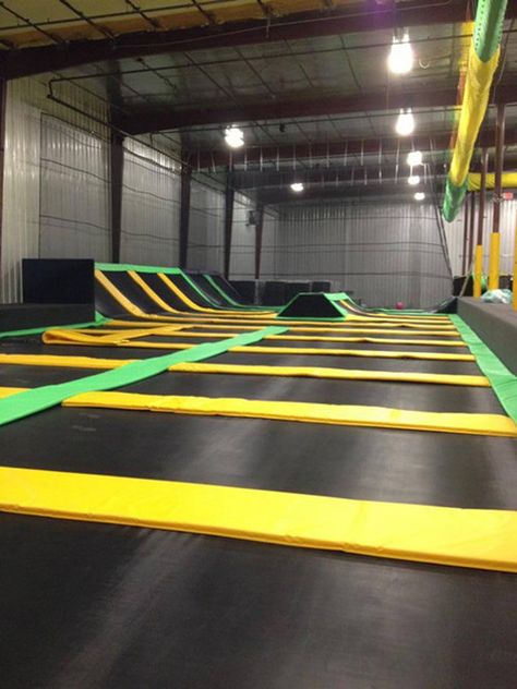 Trampoline Park Background, Get Air Trampoline Park, Indoor Trampoline Playroom, Trampoline Park Aesthetic, Ninja Warrior Gym, Blame Myself, Arcade Aesthetic, Jump House, Pecha Kucha