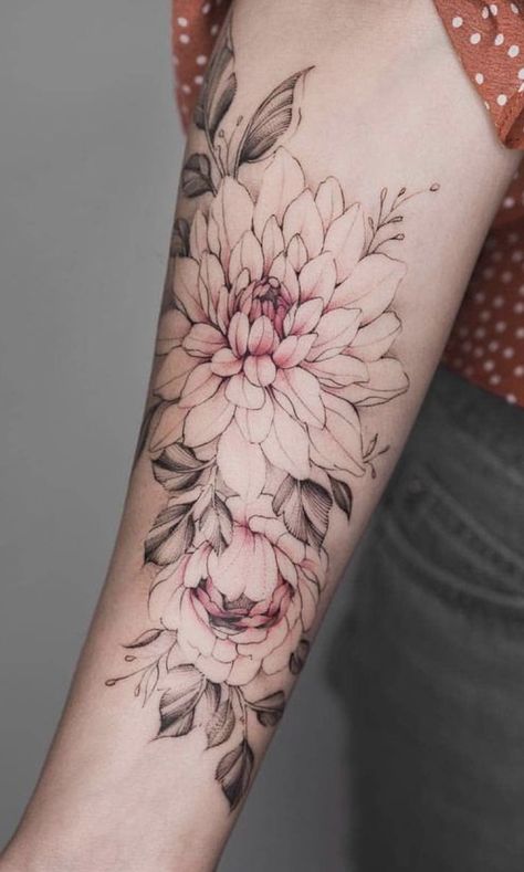 Dahlia Tattoo, Flower Wrist Tattoos, Inspiration Tattoos, Floral Tattoo Sleeve, Initial Tattoo, Botanical Tattoo, Feminine Tattoos, Creative Tattoos, Pretty Tattoos