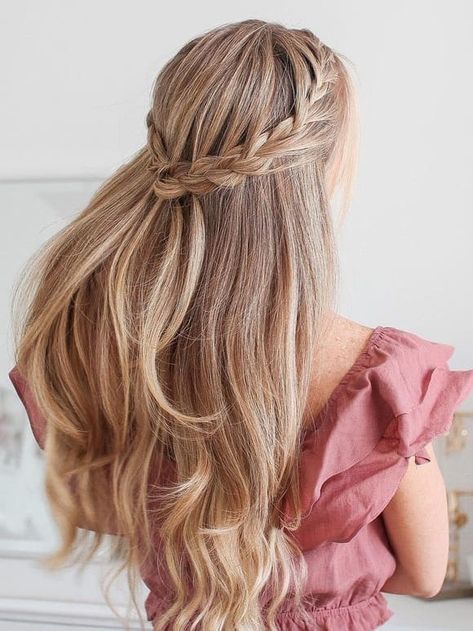 half up with braids Cute 4th Of July Hairstyles, Bridesmaid Hair Half Up Braid, 4th Of July Hairstyles, Braided Half Up Half Down Hair, July Hairstyles, Loose Braid Hairstyles, Straight Hair With Braid, Grad Hairstyles, Half French Braids