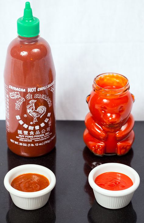 Diy Sriracha, Homemade Sriracha, Siracha Sauce, Sriracha Recipes, Homemade Hot Sauce, Hot Chili Sauce, Hot Sauces, Red Rain, Sriracha Sauce