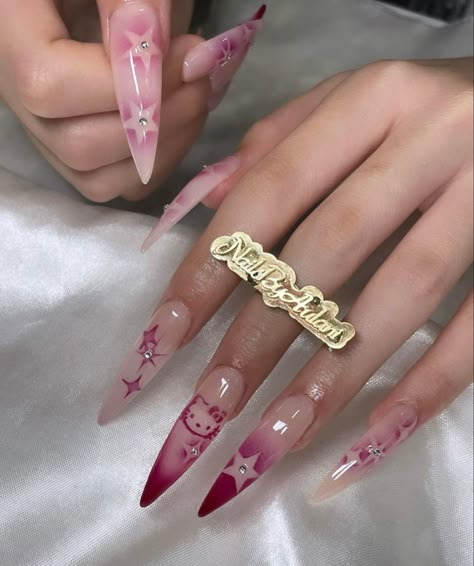 Xl Almond Nails Designs, Sharp Nails Design, Hello Kitty Hairstyles, 90s Rap Aesthetic Wallpaper, Rap Aesthetic Wallpaper, Recipe Breakfast Casserole, Winter Outfits Red, Dresses Coquette, 90s Rap Aesthetic