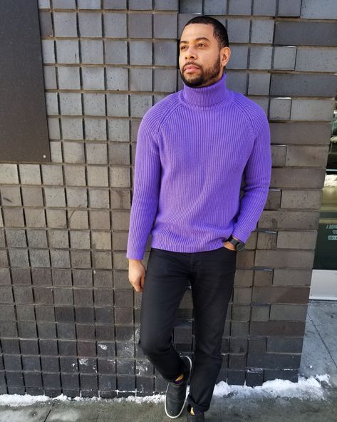 @jay_nice_25   A chunky roll neck sweater is a must have for Chicago winters.  Go bold with one purple, just make sure the rest of your outfit is neutral. Purple Turtleneck Outfit Men, Purple Sweater Outfit Men, Purple Sweater Outfit, Turtleneck Outfit Men, Purple Turtleneck, Sweater Outfits Men, Bronx Nyc, Purple Turtle, Turtle Neck Men