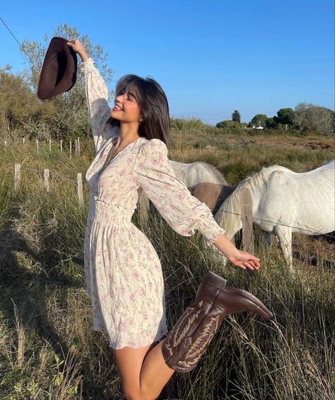 Western Aesthetic Outfits, Ootd Vaquero, By Fate I Conquer, Coquette Cowgirl, Farm Dress, Chestnut Springs, Cowboy Like Me, Farm Clothes, Looks Country