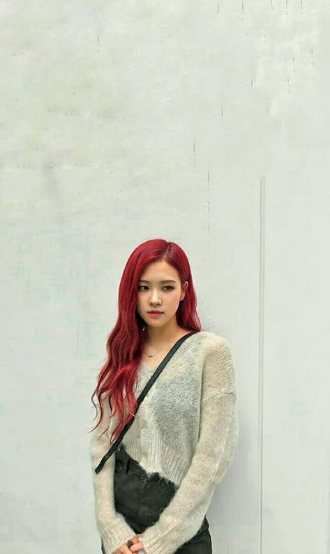 #Blackpink #Koreansinger #idol #photo #kpop #new #solo #ontheground #rose #selfie #lisa #jisoo #jennie #wallpaper Rose Selfie, Jennie Wallpaper, Rose Wallpaper, Rosé Blackpink, Blackpink Rose, Korean Singer, Red Hair, Winter Hats, High Neck Dress