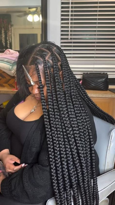 Hairstyles With Large Knotless Braids, Large Knotless Box Braids Middle Part, Big Box Braids Long, Jumbo Burgundy Knotless Braids, Jumbo Not Less Braids, Jumbo Knowles Braids, Full Jumbo Knotless Braids, Box Braids Jumbo Long, Big Medium Knotless Box Braids