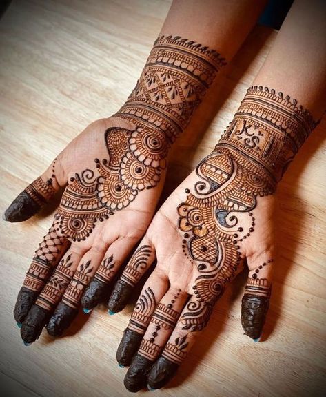 simple mehndi designs Bail Mehandi Design, Arebic Mhendi, Bail Mehndi Design, Mehndi Bridal, Latest Arabic Mehndi Designs, Simple Mehendi, Mehndi Designs Simple, Bridal Mehndi Design, Front Mehndi Design