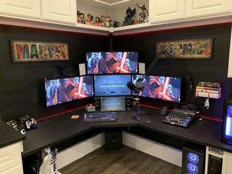 Small Game Rooms, Game Setup, Gaming Desk Setup, Best Gaming Setup, Computer Gaming Room, Setup Gaming, Computer Desk Setup, Streaming Setup, Home Studio Setup