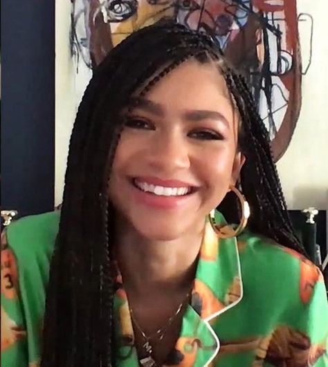 Zendaya Box Braids, Zendaya Braids, Braids Back, Daniella Perkins, Cute Box Braids, Zendaya Maree Stoermer Coleman, Zendaya Outfits, Ig Account, Cute Box Braids Hairstyles