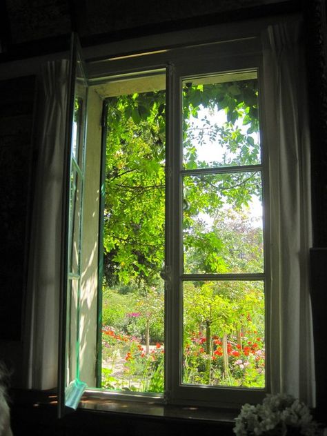 Monet's House Looking into the front from his window. Nature inspires everywhere. Garden Through Window, Giverny Monet, Monet Garden Giverny, An Open Window, Monet's Garden, Windows Me, Beautiful Windows, Window View, Through The Window