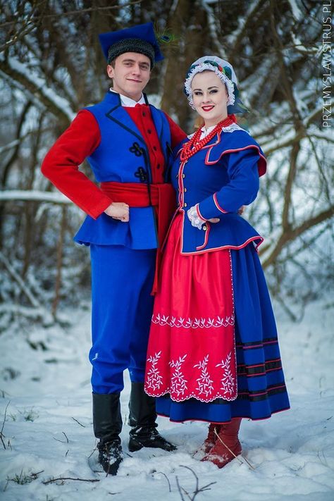 Polish Traditional Clothing, Traditional Polish Clothing, 1830 Dress, Polish Traditional Costume, Polish Costume, Polish People, Polish Clothing, Polish Folk Art, Traditional Attires