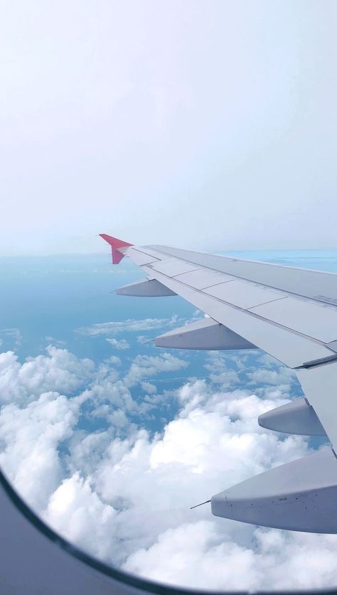 Airasia Flight View, Wallpaper Iphone Sky, Cheengu Blue, Plane Window View, Air Aesthetic, Airplane Aesthetic, Aviation Mechanic, Plane Window, Travel Fashion Girl