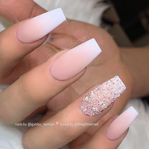 Try These Stunning Ombre Nail Designs For Different Occasions - Matte Finish Nail Black, Coffin Nails Ombre, Unghie Sfumate, Coffin Nails Matte, French Ombre, Ombre Acrylic Nails, Matte Nails Design, Coffin Press On Nails, Ombre Nail Designs