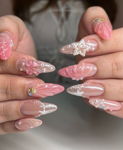 Theme Nails, Seashell Nails, Aesthetic Nail, Tiktok Ideas, Nails Today, Acrylic Press On Nails, Girly Acrylic Nails, Summery Nails, Mermaid Nails