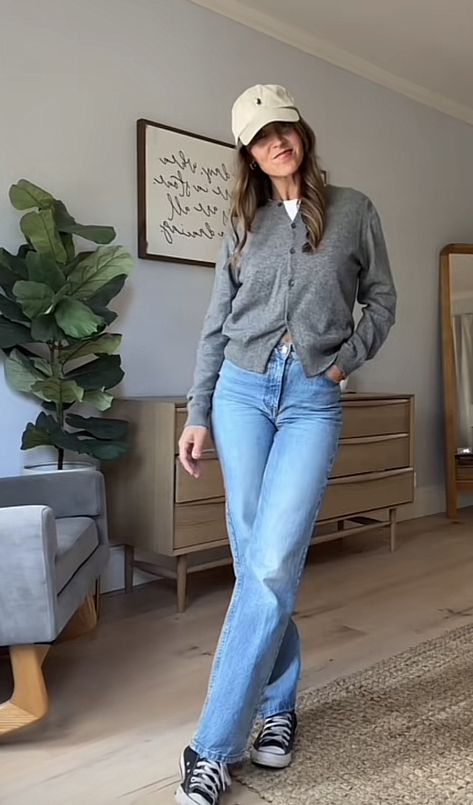 Effortless Mom Outfits, Casual Saturday Outfit, High Top Platform Converse, Saturday Outfit, Teaching Outfits, Mom Style, Sweater Weather, Get Dressed, High Tops