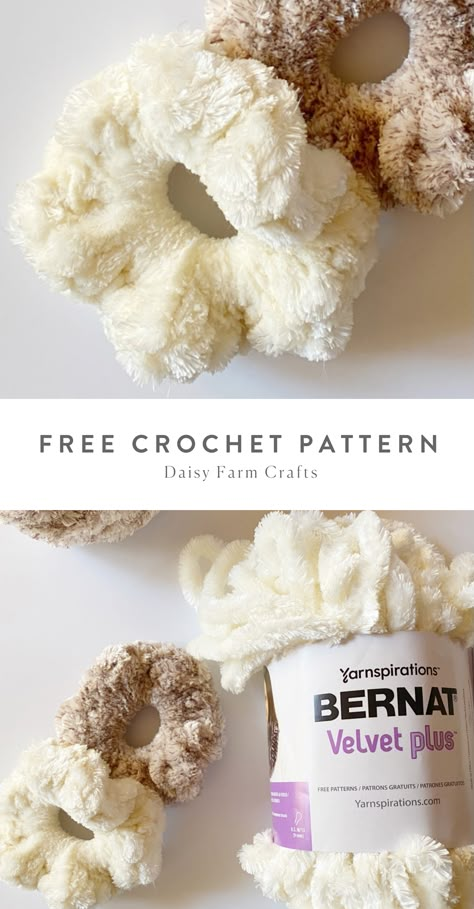 Yarn Scrunchies Diy, Crochet Scrunchies Velvet, Faux Fur Scrunchies Crochet, Crochet Velvet Scrunchie Pattern Free, Best Free Crochet Patterns, Crochet Velvet Scrunchie, Crochet Scrunchies Pattern Free, Scrunchies Diy Crochet, Crochet Scrunchies Tutorials