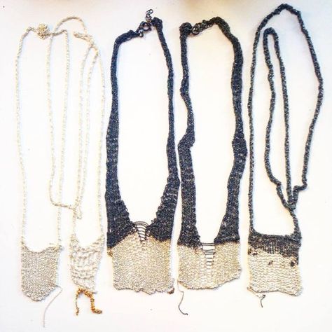 Crochet Silver, Knitted Necklace, Knit Jewelry, Diy Collier, Wire Crochet, Fiber Jewelry, Fabric Necklace, Textile Jewelry, Chain Necklaces