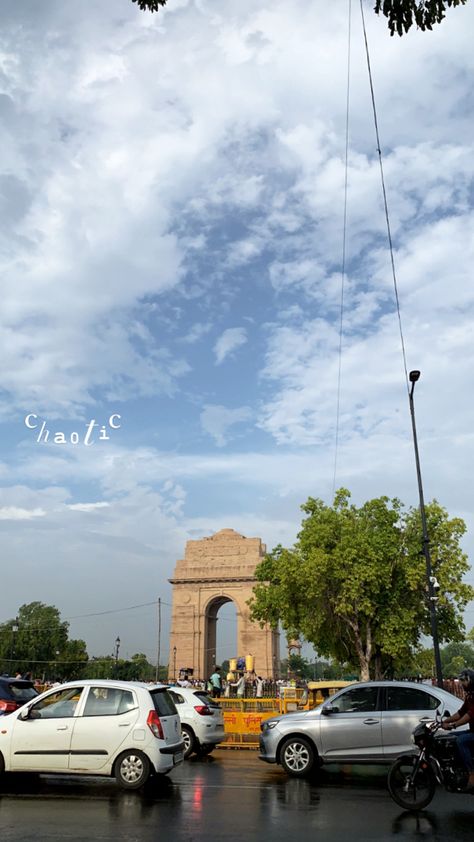 #indiagate #dilli #delhi #aestheticwallpaper #pinterestgirl Purani Dilli Aesthetic, Delhi Girl Aesthetic, Delhi Instagram Story, Delhi Snaps, Delhi Aesthetics, Delhi Winter, Delhi Aesthetic, Delhi Photography, Badminton Games