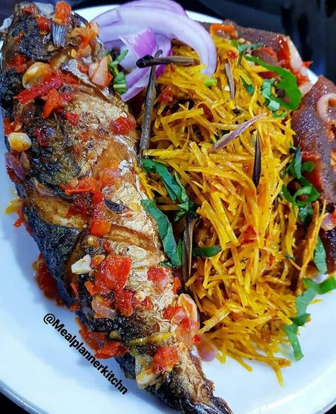 African Salad, Nigeria Food, African Recipes Nigerian Food, West African Food, Nigerian Recipes, Food Tags, Nigerian Food, African Food, Fried Fish