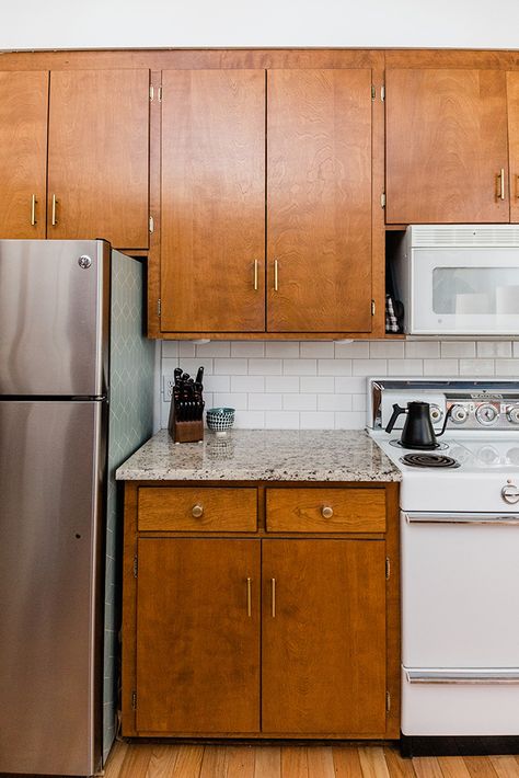 ORC, Week Six: Kitchen Makeover Reveal - Dream Green DIY 1960s Kitchen Cabinets, 1950s Kitchen Cabinets, Salvaged Kitchen, Ways To Unwind, 1960s Kitchen, Vintage Kitchen Cabinets, 1960s House, Maple Kitchen Cabinets, Maple Kitchen