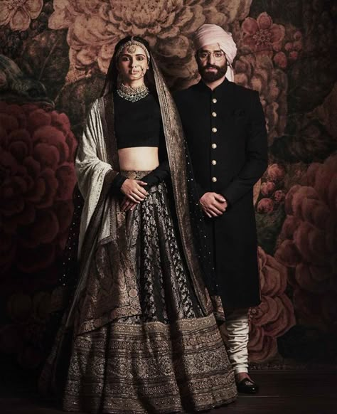 Sabyasachi Bridal, Sabyasachi Mukherjee, Desi Wedding Dresses, Indian Bridal Dress, Indian Bridal Wear, Ghagra Choli, Bridal Lehenga Choli, Indian Bridal Outfits, Indian Wedding Outfits