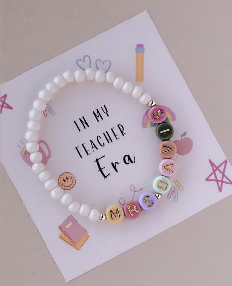 Celebrate your favorite teacher with this adorable personalized bracelet they will love forever!! Average adult wrist size is 7".  All items are handmade in the USA! Bracelet For Teacher, Cute Gift For Teachers, Teacher Gift Craft, Bracelet Ideas For Teachers, Beaded Teacher Bracelets, Teacher Gift Birthday, Gifts For A Teacher, Things To Make For Your Teacher, Cooperating Teacher Gifts