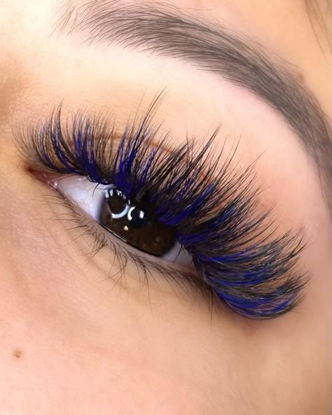 Lash Extensions Styles Color, Cute Lash Extensions With Color, Colored Lash Extensions Ideas, Black And Brown Lash Extensions, Colored Lashes Extensions, Red And Blue Lash Extensions, Blue Eyelashes, Colored Eyelashes, Blue Eyelash Extensions