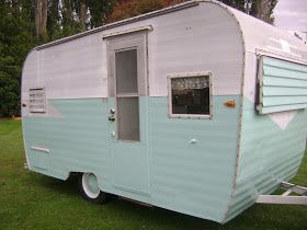 Amy's vintage cottage: FOR SALE VINTAGE 15FT TRAVEL TRAILER Camping Trailer For Sale, Shasta Trailer, Vintage Camper Remodel, Vintage Rv, Vintage Campers Trailers, Vintage Caravans, Vintage Caravan, Vintage Travel Trailers, Campers For Sale