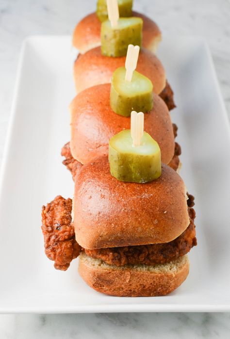 Lara bar 2 (4 of 7) Nashville Hot Chicken Sliders, Hot Chicken Sliders, Derby Dinner, Kentucky Derby Food, Sliders Easy, Derby Food, Derby Recipe, Kentucky Derby Ideas, Easy Slider Recipes