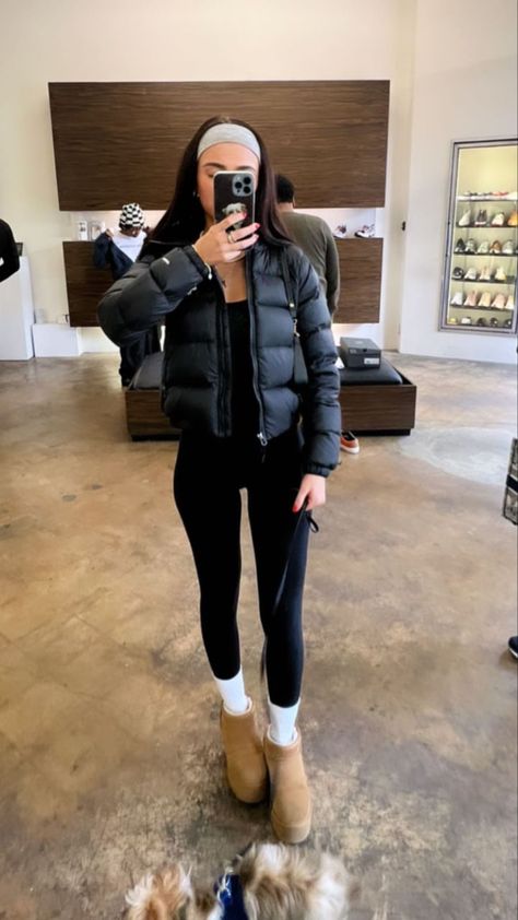 Short Ugg Slippers Outfit, Cold Weather Bar Hopping Outfit, Outfits W Tasman Uggs, Lululemon Outfit Aesthetic Winter, Lululemon Fall Aesthetic, Winter Uggs Aesthetic, Lululemon Hat Outfit, Outfits For The City Winter, Outfit Ideas With Headbands