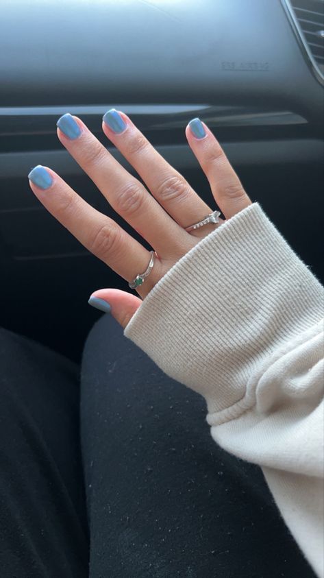 short blue chrome nails Blue Chrome Nails, Blue Chrome, Greyish Blue, Prom Nails, Chrome Nails, Blue Nails, Nail Inspo, Prom, Nails