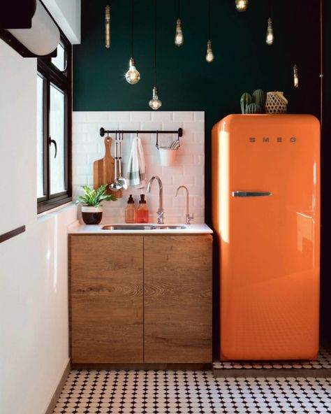 No Upper Cabinets, Scandinavian Kitchens, Smeg Fridge, The Color Orange, Minimal Kitchen, Inside Decor, Inside Design, Scandinavian Kitchen, Minimalist Furniture