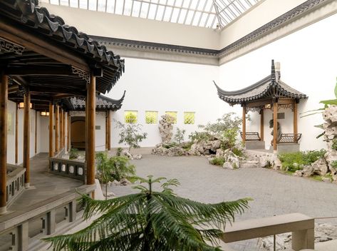 The Met’s Chinese Garden Court French Courtyard, Spanish Courtyard, Garden Court, Modern Tropical House, Small Courtyard Gardens, Courtyard Gardens Design, Courtyard Design, Small Courtyards, Chinese Garden