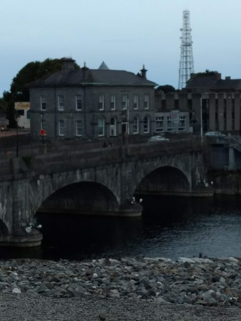 Gloomy day with a seemingly empty world and empty buildings. A bridge is picture and you can see across to a seemingly empty city Ireland Dark Aesthetic, Uk Landmarks, Maine Aesthetic, Dark Academia Vibes, Ireland Aesthetic, Smoked Mirror, Aesthetic Dark Academia, Dark Green Aesthetic, Fallen Leaves