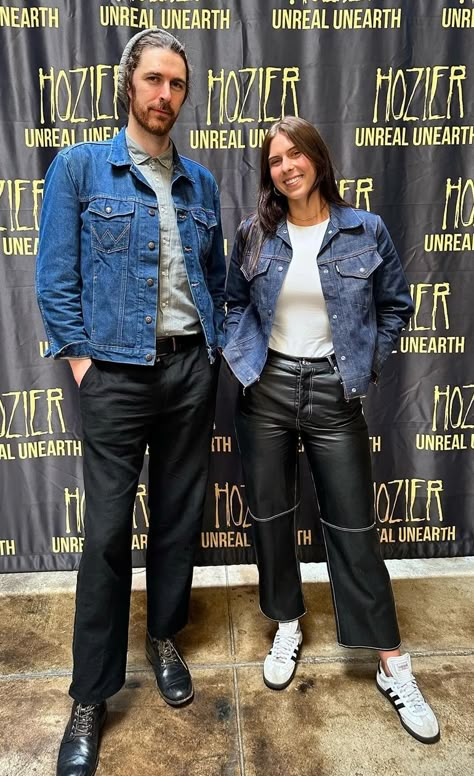 Hozier & a fan . Fingerprints Music , Long Beach , CA , 2nd June , 2023 . Hozier Outfit, Hozier Concert, Andrew Hozier, Bad Songs, Concert Outfits, Hozier, Boy Clothes, Long Beach, A Fan