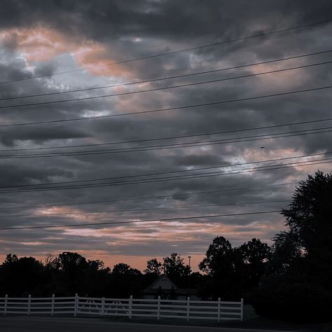 lakewood <3 Isfp Core, Isfp Aesthetic, Max Core, Goody Two Shoes, Midwest Emo, Capricorn Quotes, Personal Aesthetic, The Sky, Beautiful Pictures