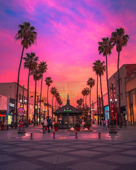 America California, Hd Dark Wallpapers, California Vibe, Santa Monica Beach, Los Angeles City, Pretty Backgrounds, Hollywood Sign, Santa Monica California, Visit California