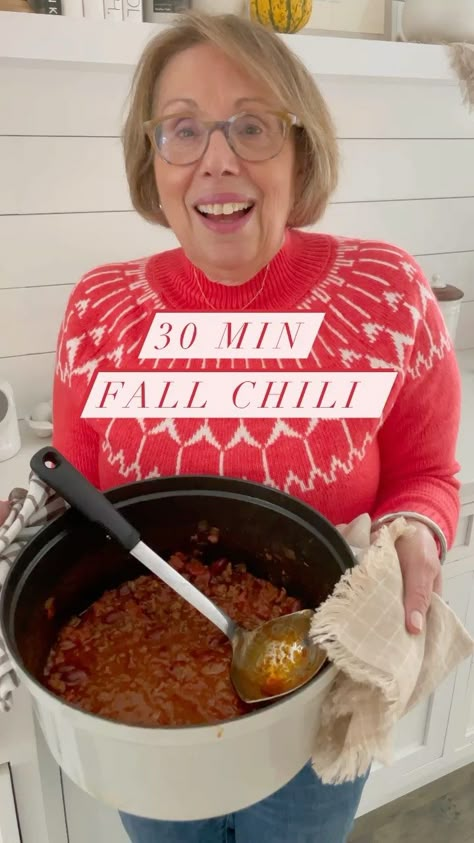 brunchwithbabs on Instagram: 🎃A great way to kick off or to wrap up TRICK or TREATING 🎃🍁30 MINUTE CHILI🍁 🍂The line up: 1 Tbsp olive oil 1 large yellow onion, diced  1… Barbara Costello Recipes, Brunchwithbabs Recipes, Brunch With Babs, 30 Minute Chili, Low Boil, Lentil Chili, Pan Chicken Fajitas, Rotel Tomatoes, Homemade Chili