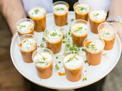 Vegetarian Wedding Appetizers, Vegetarian Wedding Food, Vegetarian Wedding Menu, Vegetarian Canapes, Bridal Shower Appetizers, Backyard Wedding Food, Vegetarian Buffet, Vegetarian Italian Recipes, Vegetarian Wedding