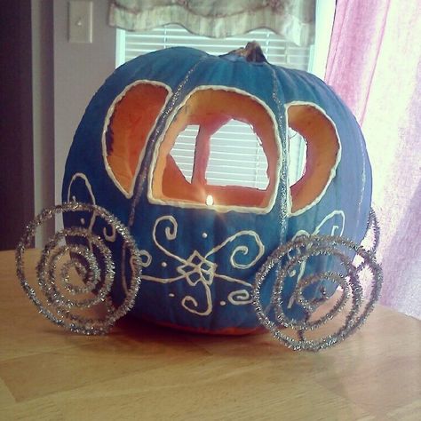 Tales of Faerie: Cinderella's Pumpkin Roundup, Part VI Cinderella Pumpkin Carving, Pumkin Decoration, Halloween Food Crafts, Pumpkin Coach, Cute Pumpkin Carving, Pumkin Carving, Holiday Party Kids, Pumpkin Contest, Cinderella Pumpkin